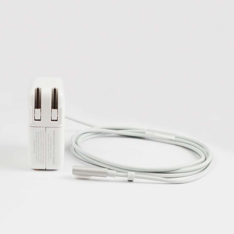 Apple 45W MagSafe Power Adapter for MacBook Air MC747